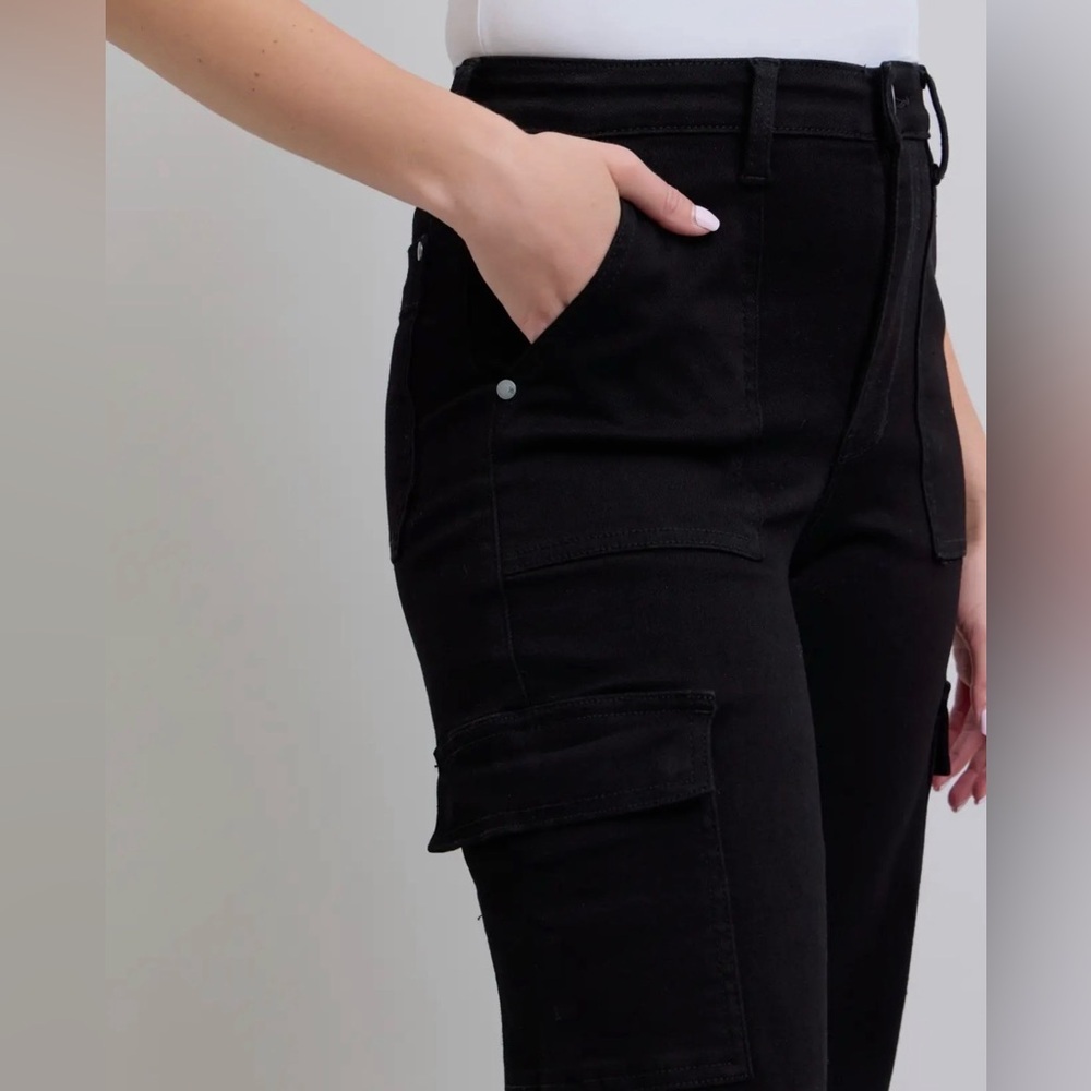 New Judy blue black wide leg cargo jeans stretchy! 3/26 5/27 7/28 9/29 11/30 - Picture 4 of 4